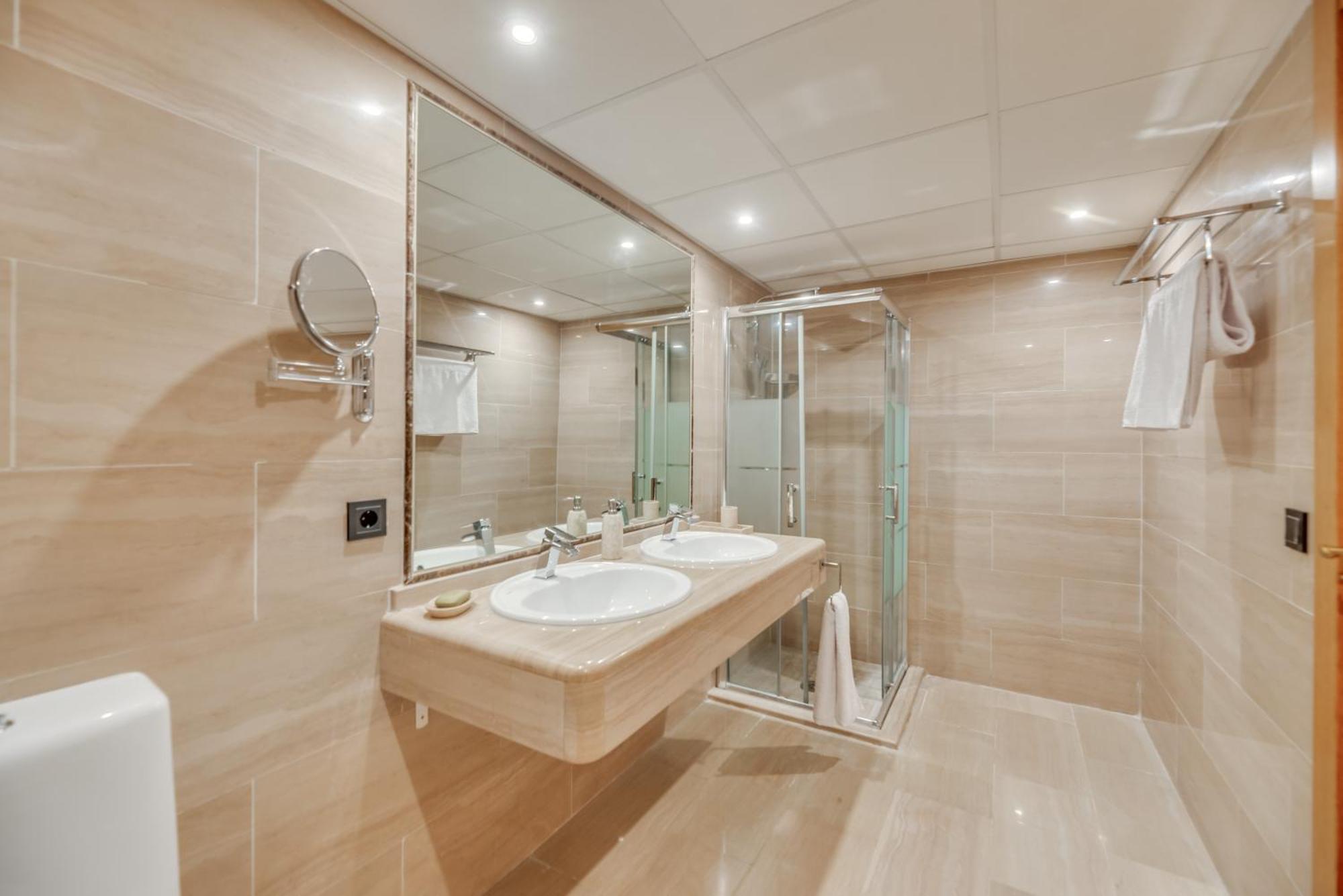 Apartmán Luxury 4Bdr Penthouse With Sea Views Benalmádena Exteriér fotografie